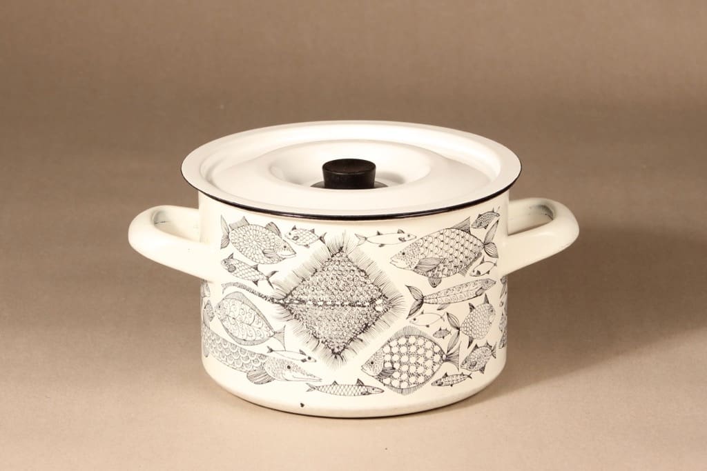 Finel Neptun kattila, suunnittelija Esteri Tomula, serikuva, retro kuva 2