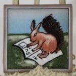 Heljä Liukko-Sundström Orava lukemassa