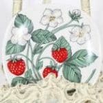 Arabia Botanica Suomuurain Lakka koristelautanen, suunnittelija Esteri Tomula