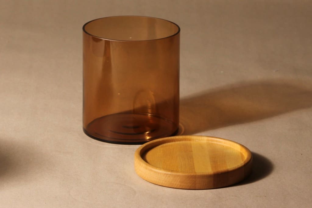 Nuutajärvi Purtilo jar with wooden lid, designer Kaj Franck, 2