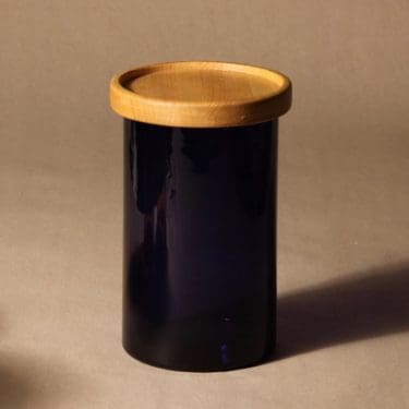 Nuutajärvi Purtilo jar with wooden lid, designer Kaj Franck