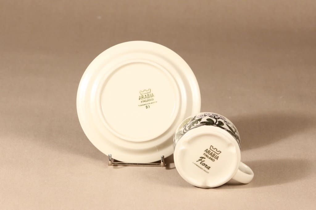 Arabia Flora coffee cup, Esteri Tomula 3