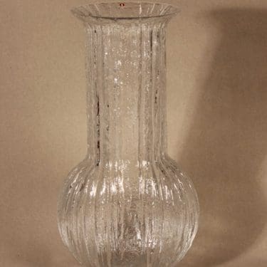 Iittala Grandola maljakko, signeerattu, suunnittelija Timo Sarpaneva, signeerattu , massiivinen, signeerattu