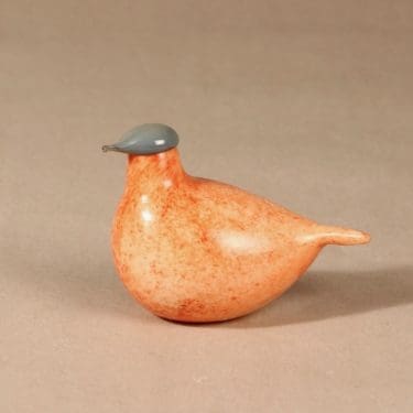 Nuutajärvi lintu , Rusotiltti, suunnittelija Oiva Toikka, Rusotiltti, signeerattu, yrityslintu