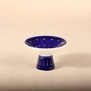 Arabia Valencia kynttilänjalka, käsinmaalattu, suunnittelija Ulla Procope, käsinmaalattu, käsinmaalattu, signeerattu