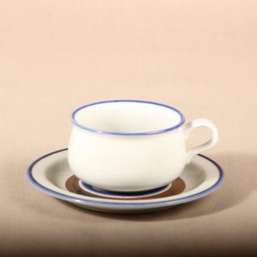 Arabia Wellamo teekuppi, käsinmaalattu, suunnittelija Peter Winquist