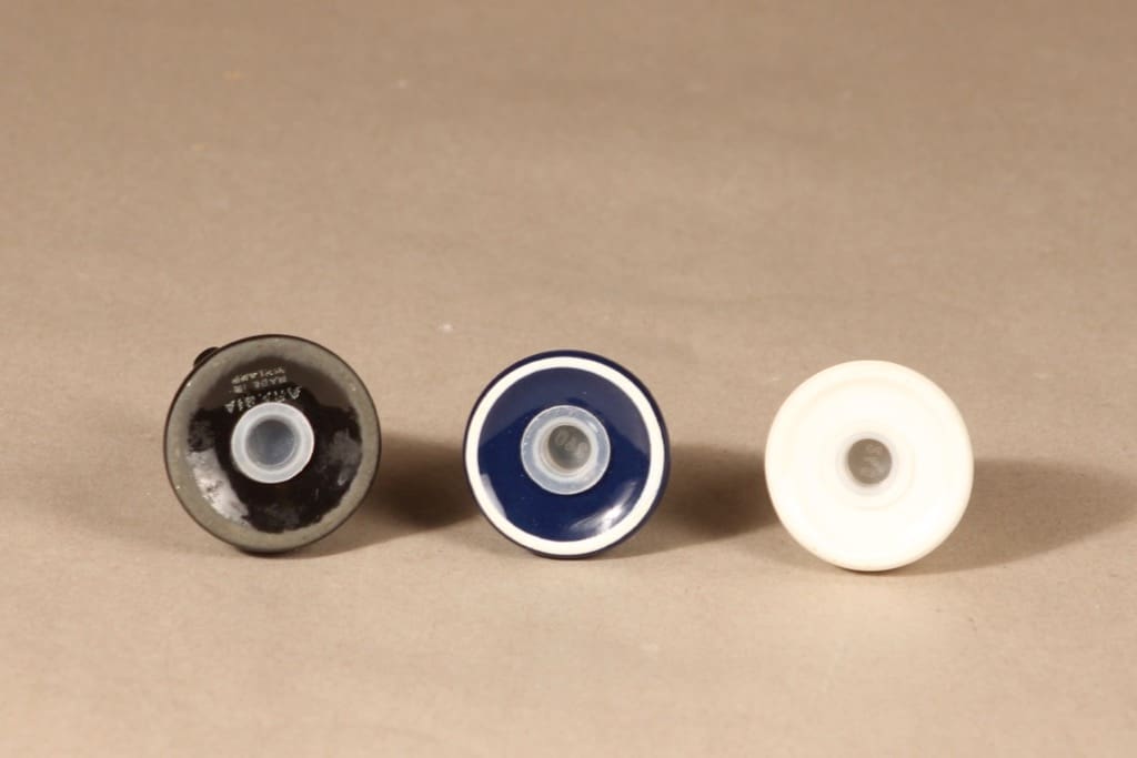 Arabia Kilta sirotin, 3 kpl, 3 kpl, suunnittelija Kaj Franck, 3 kpl, leimat kuluneet pois, tyypillistä tämän aikakauden Kiltalle kuva 2