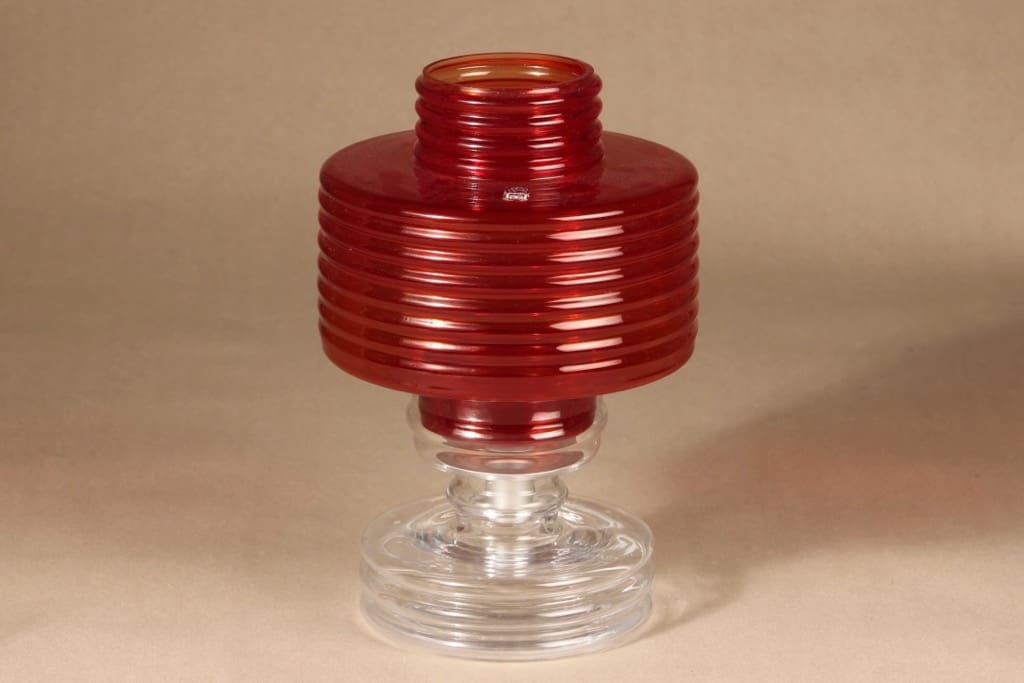 Riihimäen lasi Apollo kynttilälyhty, rubiininpunainen, suunnittelija Nanny Still, kaksiosainen