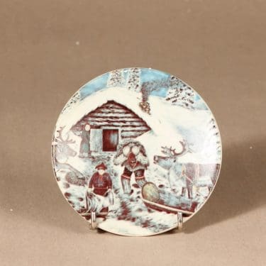 Arabia seinälautanen, Suurikokoinen matkamies, suunnittelija Andreas Alariesto, Suurikokoinen matkamies, serikuva, pieni