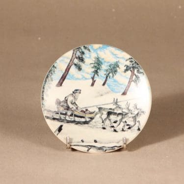 Arabia seinälautanen, Porovaljakko, suunnittelija Andreas Alariesto, Porovaljakko, serikuva, pieni