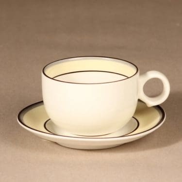 Arabia Veranda kahvikuppi, suunnittelija Inkeri Leivo, raitakoriste