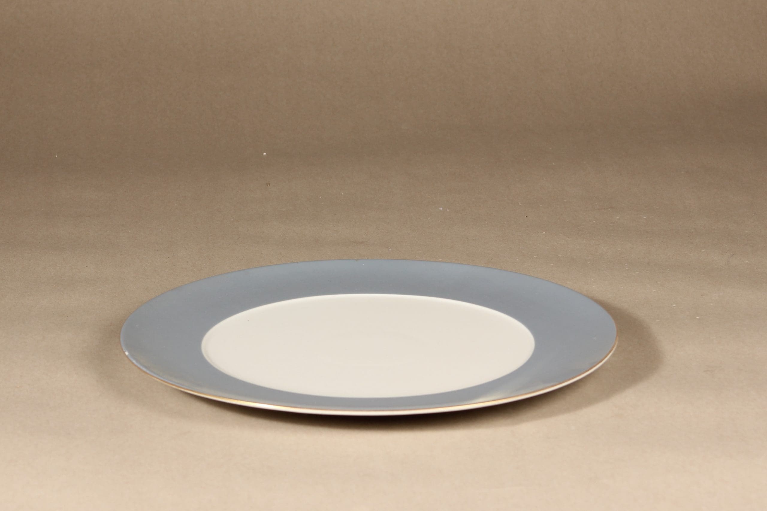 Arabia Amoroso dinner plate designer Heikki Orvola