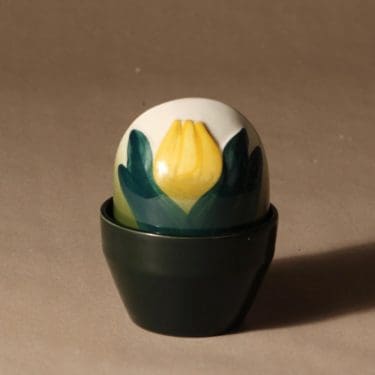 Arabia ikikukka, tulppaani, suunnittelija Heljä Liukko-Sundström, tulppaani, Kukka-aihe, käsinmaalattu, signeerattu