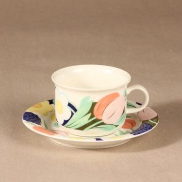 Arabia Poetica tea cup designer Dorrit von Fieandt