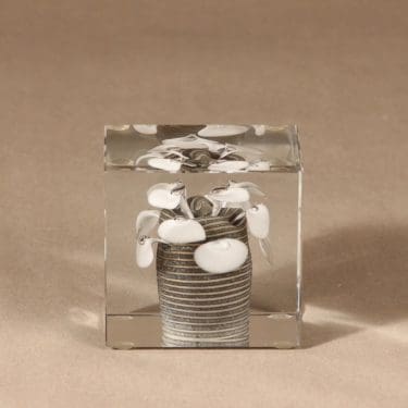 Nuutajärvi Vuosikuutio 1981, signeerattu, numeroitu, suunnittelija Oiva Toikka, signeerattu, numeroitu, signeerattu, numeroitu, 1981