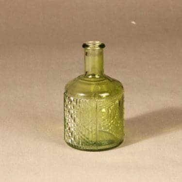 Riihimäen lasi Flindari karahvi, vaaleanvihreä, suunnittelija Nanny Still,