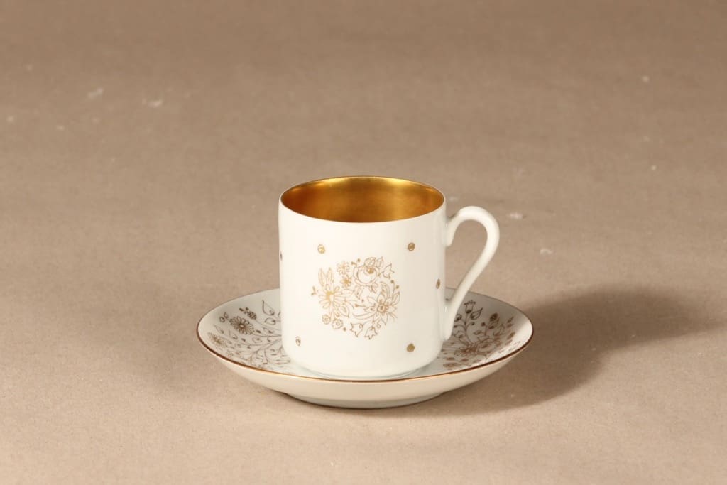 Arabia OC mokkakuppi, käsinmaalattu, suunnittelija Esteri Tomula, käsinmaalattu, käsinmaalattu, signeerattu