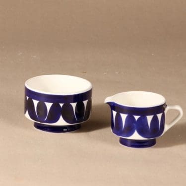 Arabia Sotka sugar bowl and creamer designer Raija Uosikkinen