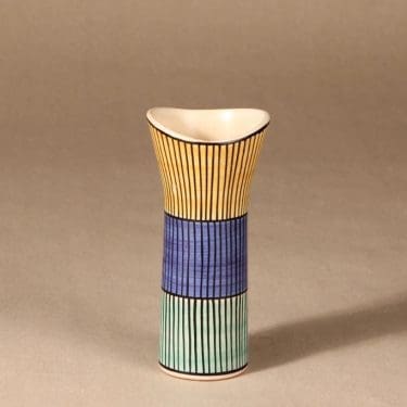 Kupittaan savi maljakko, signeerattu, suunnittelija Laila Zink, signeerattu, raitakoriste