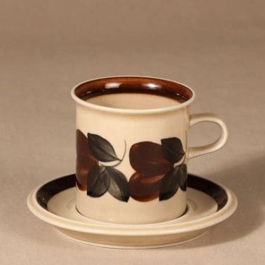 Arabia Ruija cacao cup, hand-painted designer Raija Uosikkinen 