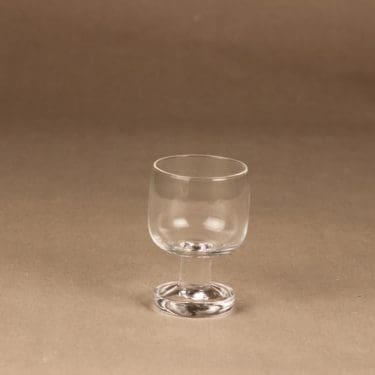 Jurmo cherry glass designer Timo Sarpaneva