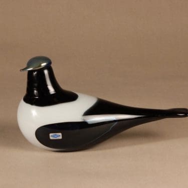 Nuutajärvi lintu , Harakka, suunnittelija Oiva Toikka, Harakka, signeerattu