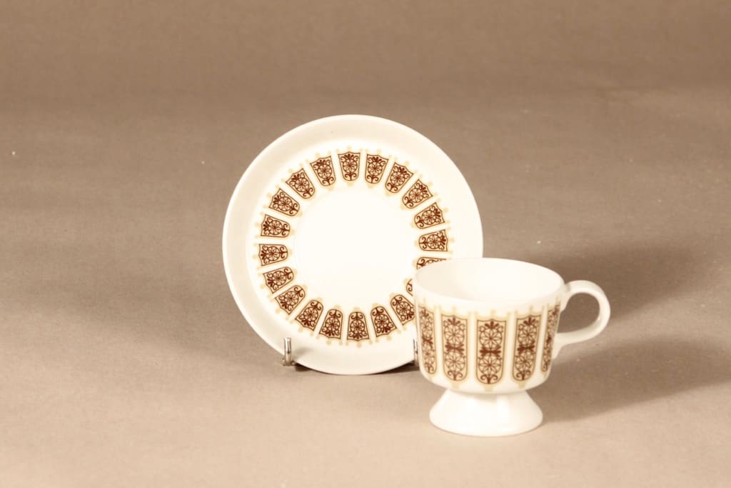 Arabia Rukinlapa coffee cup designer Raija Uosikkinen