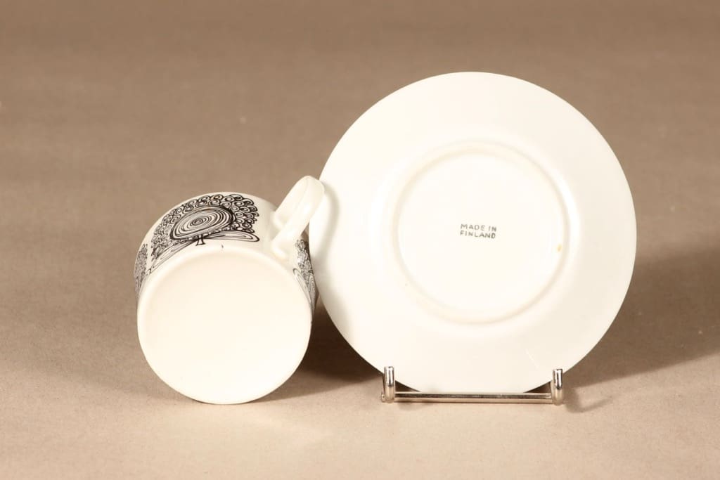 Arabia Calypso kahvikuppi, musta, suunnittelija Esteri Tomula, serikuva, abstrakti, kukka kuva 3