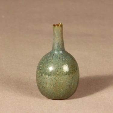 Nuutajärvi Mansikkapaikka koristepullo, vihreä, suunnittelija Oiva Toikka,