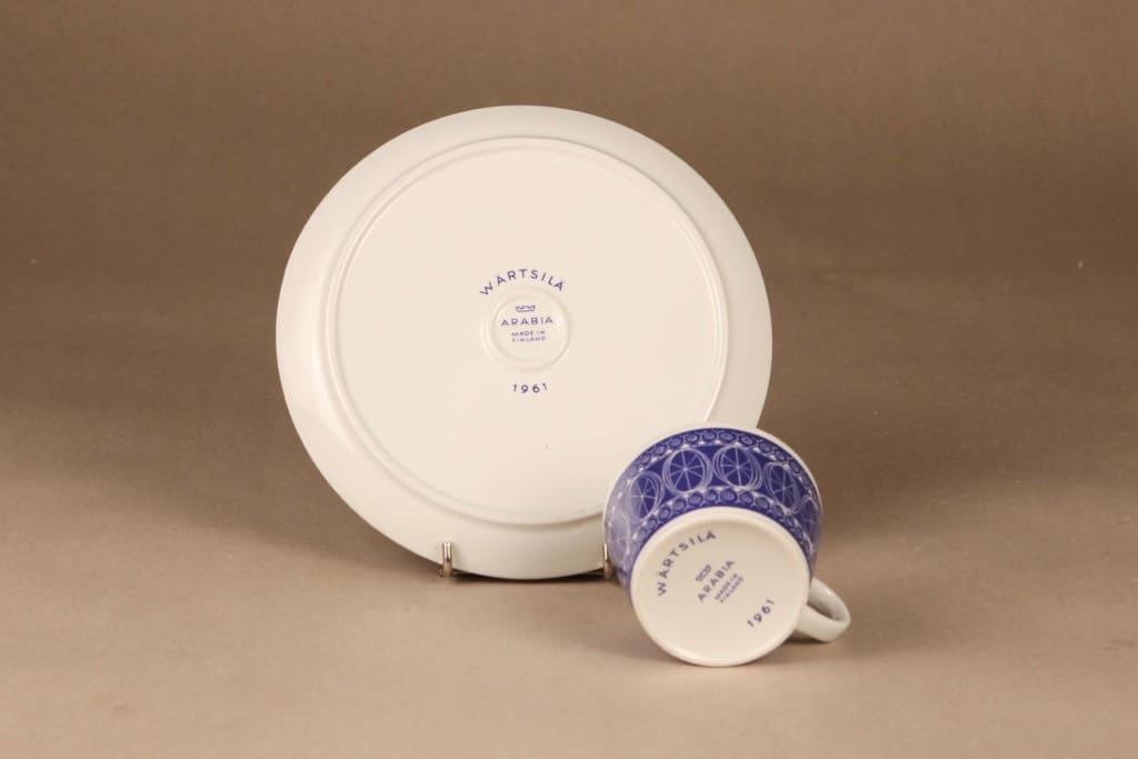 Arabia Susan kuppi ja erikoislautanen, TV-setti, suunnittelija Gunvor Olin-Grönqvist, TV-setti, serikuva kuva 3