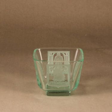 Riihimäen lasi Motti-malja, turkoosi, suunnittelija Arttu Brummer,