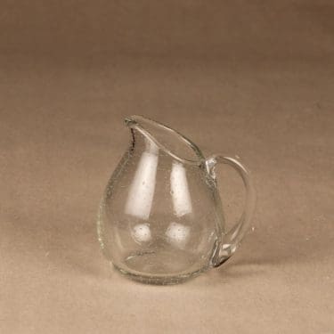 Nuutajärvi Pore kermakko, kirkas, suunnittelija Gunnel Nyman,