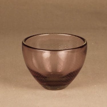 Nuutajärvi GN4 bowl, spike mold designer Gunnel Nyman