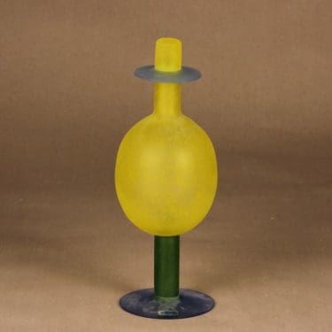 Nuutajärvi Pro Arte koristepullo, Oz, suunnittelija Oiva Toikka, Oz, signeerattu