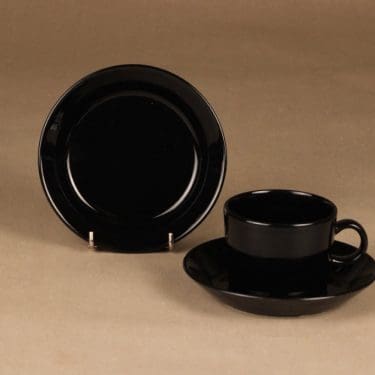 Arabia Teema coffee cup and plates designer Kaj Franck