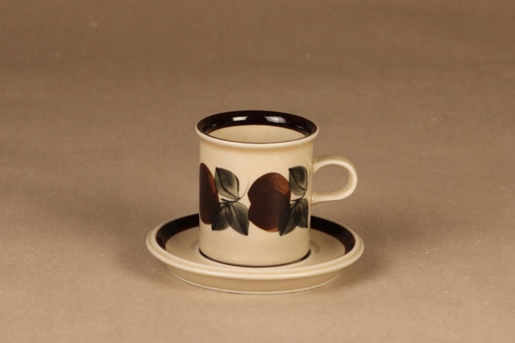 Arabia Ruija kahvikuppi, ruskea, suunnittelija Raija Uosikkinen,