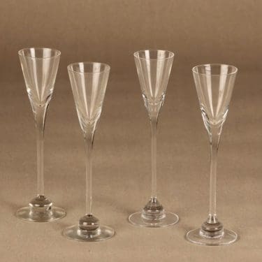 Aurora snapsilasi suunnittelija Heikki Orvola