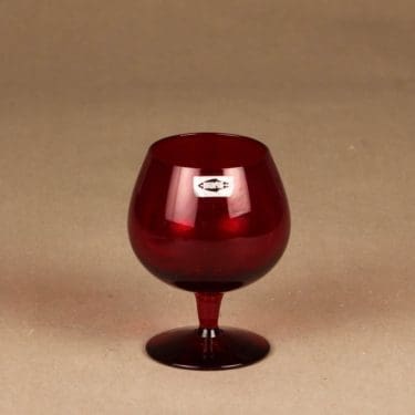 Nuutajärvi aromilasi, rubiininpunainen, suunnittelija Saara Hopea,