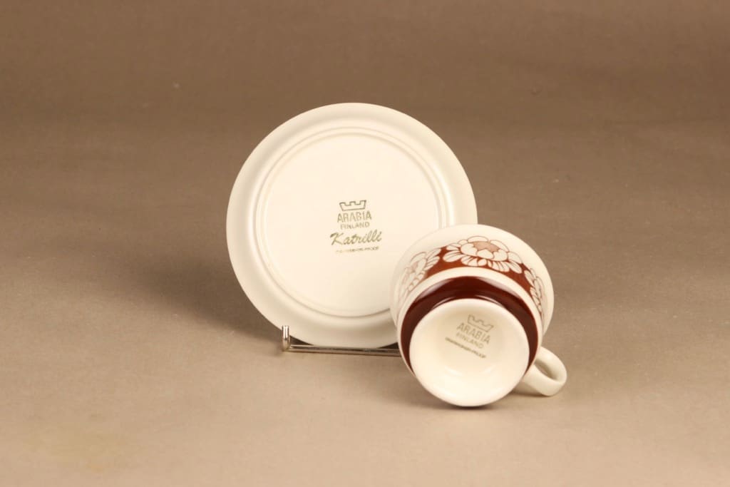 Arabia Katrilli kahvikuppi, ruskea, suunnittelija Esteri Tomula, serikuva kuva 3