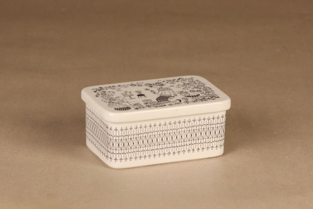 Arabia Emilia rasia, kannellinen, suunnittelija Raija Uosikkinen, kannellinen, kuparipainokoriste