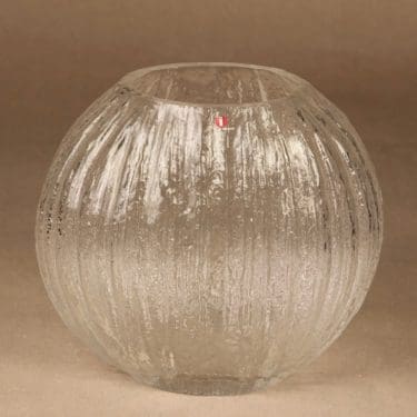 Iittala vase designer Timo Sarpaneva