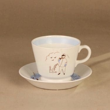 Arabia Harraste cacao cup, sea captain designer Raija Uosikkinen