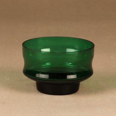 Riihimäen lasi Erkki jälkiruokakulho, vihreä, suunnittelija Erkkitapio Siiroinen,