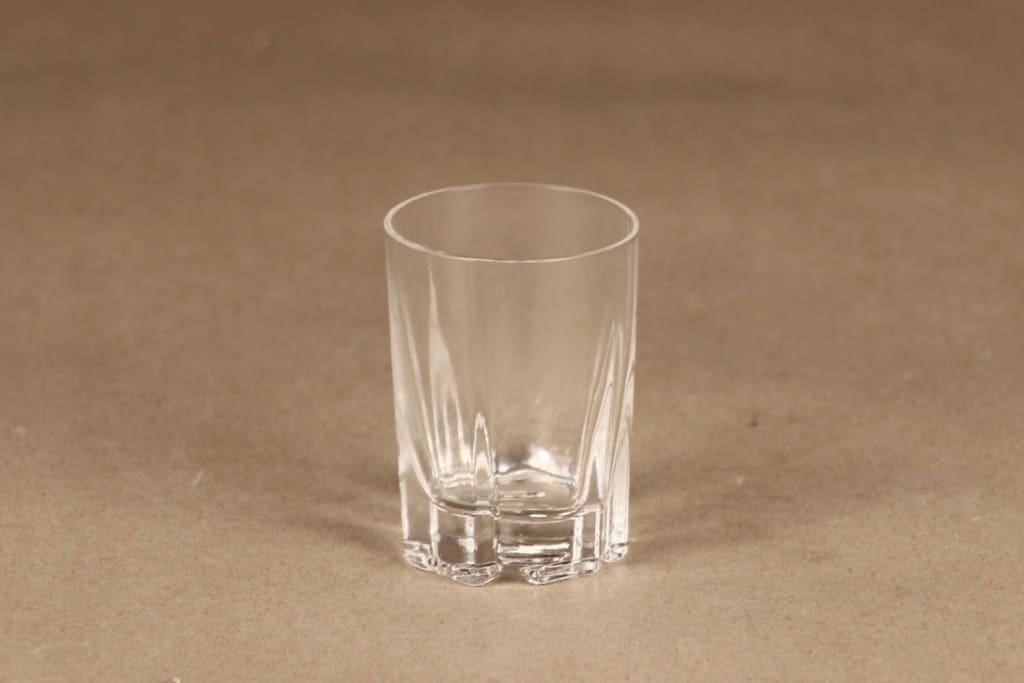 Iittala Jussi snapsilasi, kirkas, suunnittelija Tapio Wirkkala,
