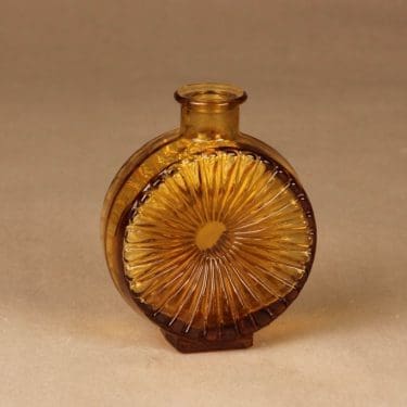 Arabia Otso kaakaokuppi, käsinmaalattu, suunnittelija Raija Uosikkinen, käsinmaalattu, suuri