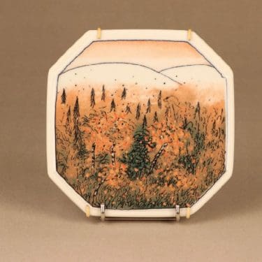 Arabia Ruska seinätaulu, tilaustyö, suunnittelija Heljä Liukko-Sundström, tilaustyö, tilaustyö