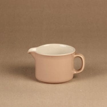 Arabia Koralli creamer designer Raija Uosikkinen