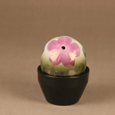 Arabia Vaaleanpunainen Anemone ikikukka, käsinmaalattu, suunnittelija Heljä Liukko-Sundström, käsinmaalattu, kukka, anemone