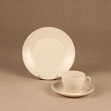 Arabia Sointu kahvikuppi ja lautaset, 1,5 dl, suunnittelija Kaj Franck, 1,5 dl