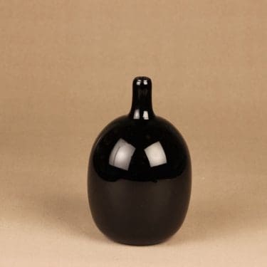 Nuutajärvi Mansikkapaikka koristepullo, signeerattu, suunnittelija Oiva Toikka, signeerattu